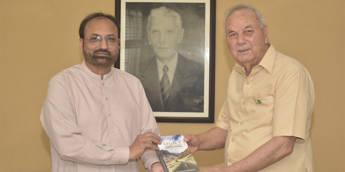 Lt. Gen. (R) Arshad Mahmood Presents Book to VC UET During Visit